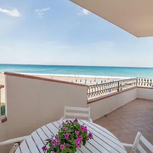 Appartamento Liliana Naxos Beach, Giardini Naxos